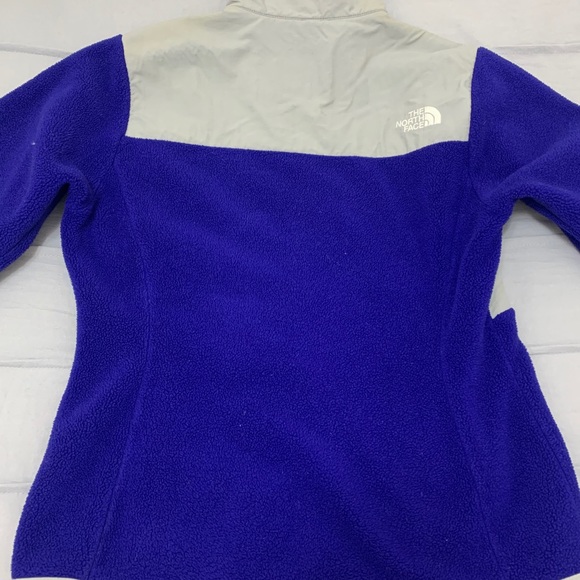 Women’s North Face Fleece Jacket - Picture 3 of 6
